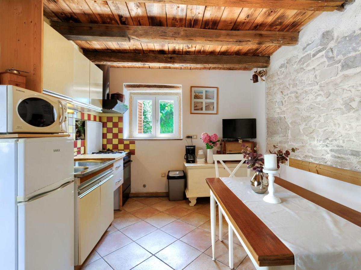Holiday Home Pinia I - Kst126 By Interhome Kaštelir Exteriér fotografie