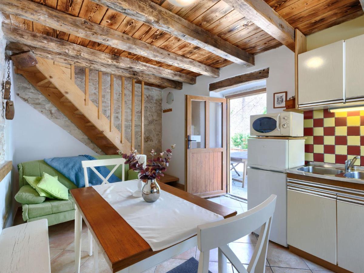 Holiday Home Pinia I - Kst126 By Interhome Kaštelir Exteriér fotografie